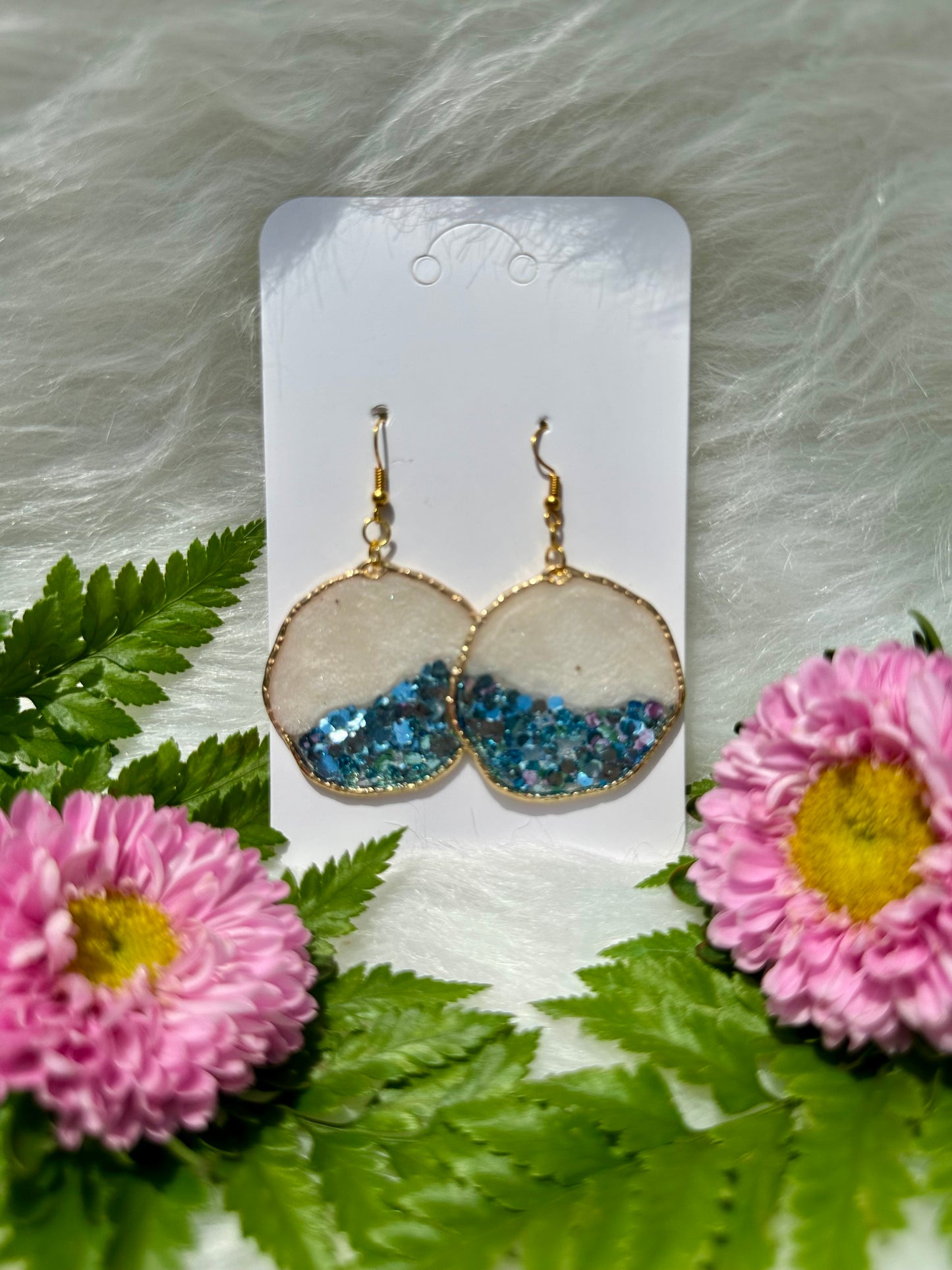 Round dangles